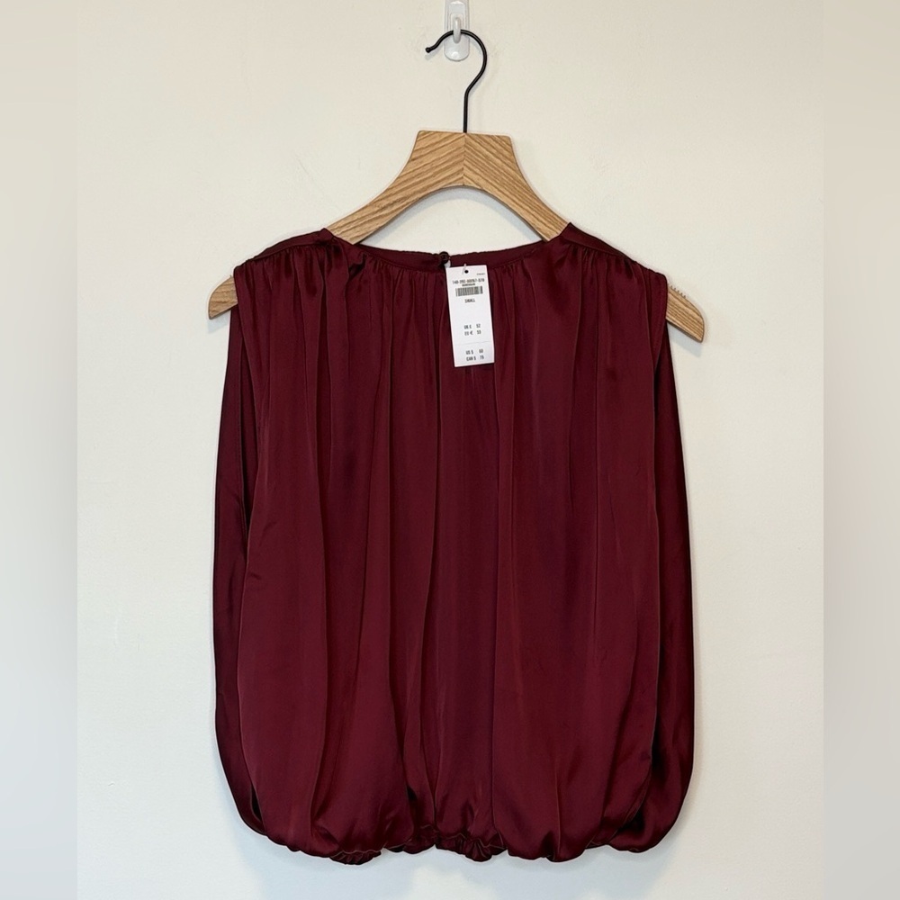 Abercrombie & Fitch Bubble Hem Ruched Satin Top NWT , sz : small - Picture 5 of 10